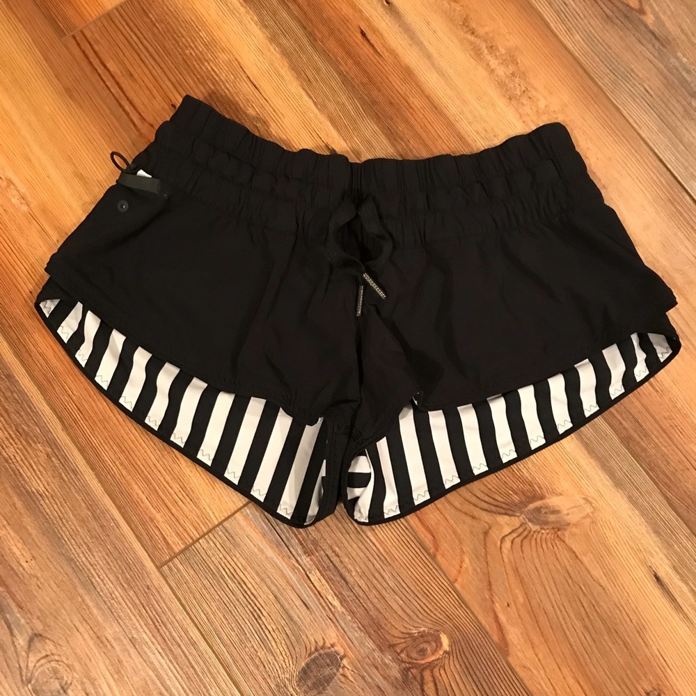 SOLD...Lululemon Hotty hot shorts - Picture 1 of 8